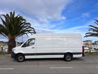 Mercedes-Benz Sprinter 2023 317 L3H2 Largo 170 CV
