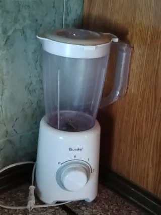 Batidora Bluesky Blanca