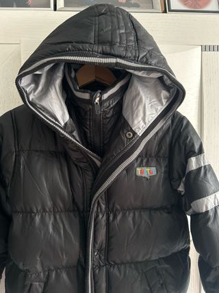 Chamarra niño/a negra y gris Talla 12 años