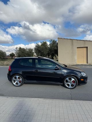 VOLKSWAGEN GOLF GTI V USA