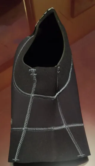 Capucha neopreno Mares