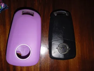 Funda Llave Opel Astra Morada