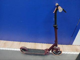 PATINETE JÚNIOR M900 BURDEOS Y TOQUE EN NARANJA