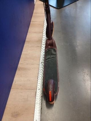 PATINETE JÚNIOR M900 BURDEOS Y TOQUE EN NARANJA