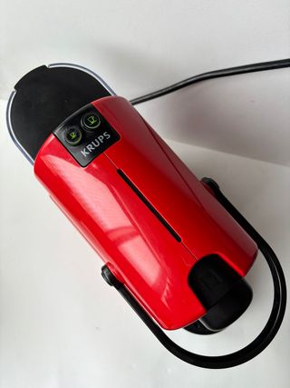 Cafetera Nespresso Roja