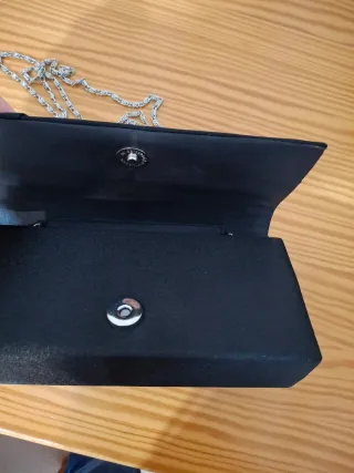 Bolso de fiesta negro con pedrería