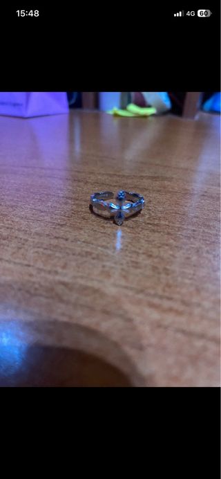 Anello a forma di croce in argento