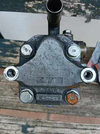 Bomba de dirección y depresor 1.9 tdi