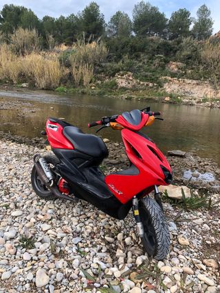Yamaha Aerox 50cc Roja