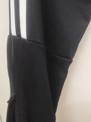 Pantalón chándal Adidas negro