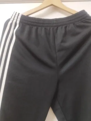 Pantalón chándal Adidas negro