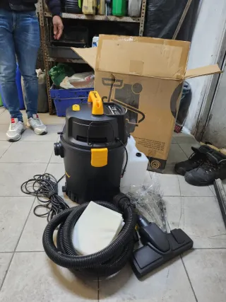 Maquine de limpieza tapicerias