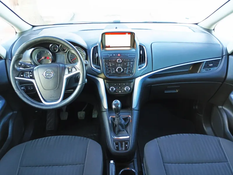 Opel Zafira 1.6 CDTi S&S Excellence (llanta 17") 2017, foto 6