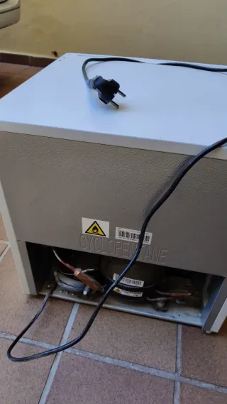 Nevera pequeña IKEA