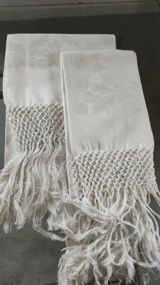 Lotto 8 Asciugamani Vintage Ricamati