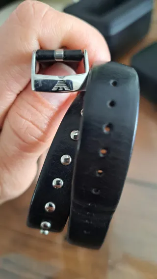 Reloj Emporio Armani Cuero marrón y plateados.