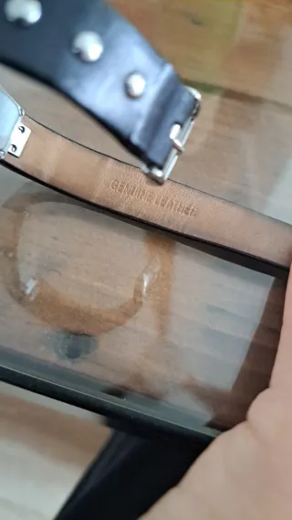 Reloj Emporio Armani Cuero marrón y plateados.