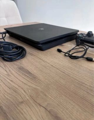 PS4 Slim Negra Sony