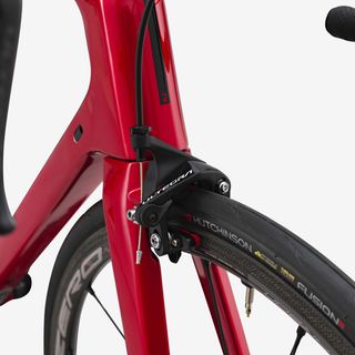 Bicicleta Carretera EDR CF Rojo Ultegra Di2 Zapatas