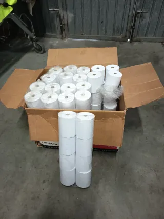 Caja de rollos de papel