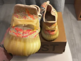 Adidas Yeezy Boost 350 V2 Multicolor