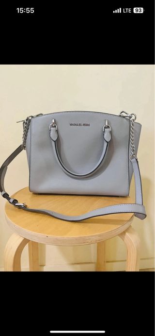 Bolso Michael Kors Selma Gris