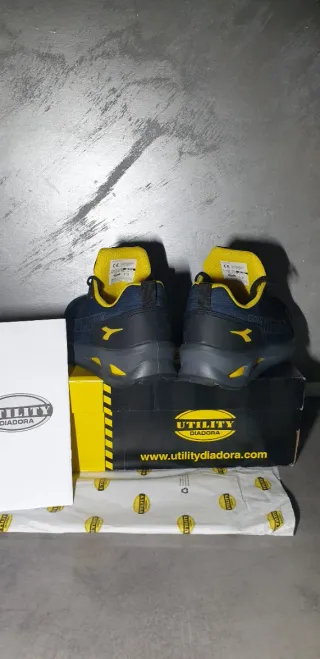 Scarpe da lavoro antinfortunistiche Diadora n 39