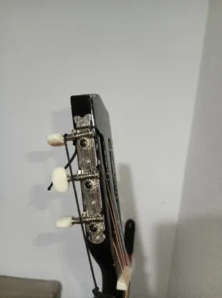 Guitarra Clásica Negra