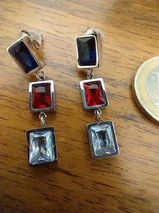 Orecchini pendenti con 3 pietre