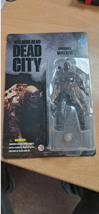 Figura Hiya Toys Walker The Walking Dead