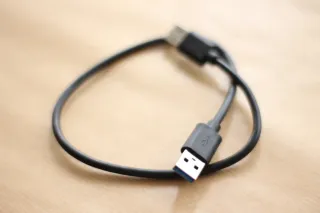 Adaptador USB Macho a Macho