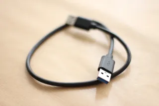 Adaptador USB Macho a Macho