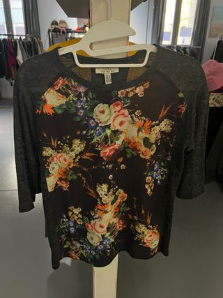 Zara Trafaluc Top Flores Talla S