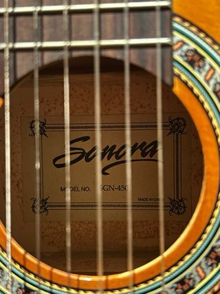 Guitarra Clásica Sonora SGN-450 Seminueva