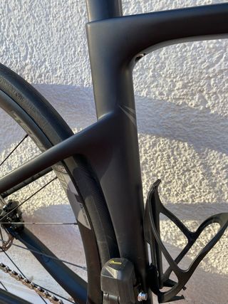 Bicicleta VITORIA carbono Di2