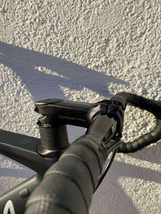 Bicicleta VITORIA carbono Di2