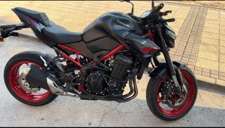 Kawasaki Z900 Full