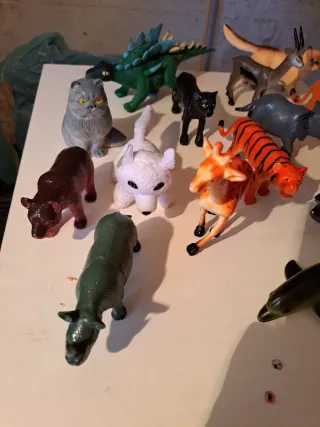 Collezione animali plastica