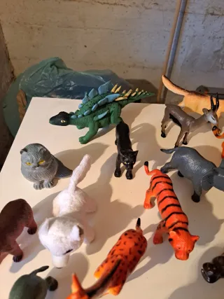 Collezione animali plastica