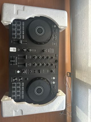 Controladora DJ Pioneer  DDJ-FLX4
