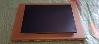 Portátil Lenovo V15 G4 IRU Negro