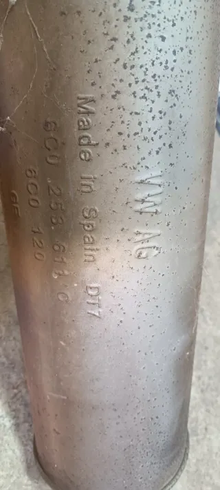 Escape trasero VW Polo