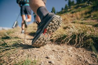 Zapatillas de montaña y trekking impermeables Hombre