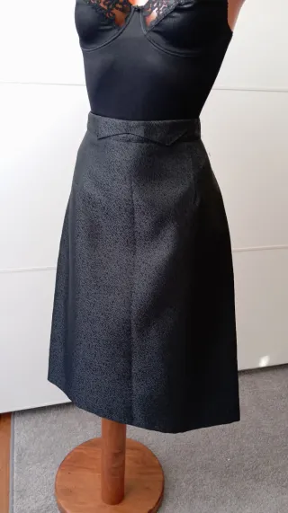 Falda negra vintage con brillo