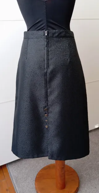 Falda negra vintage con brillo