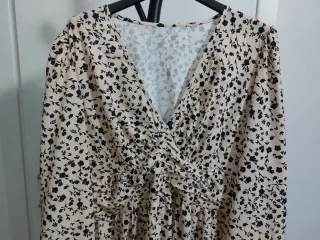 Abito fantasia beige e nero Taglia M