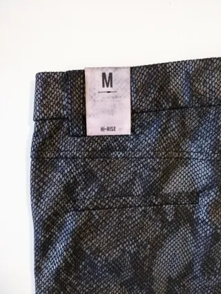 Pantalón estampado Zara negro/gris