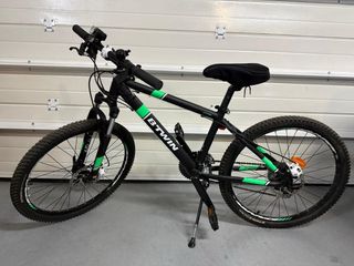Bicicleta Mountain Bike B'Twin Rockrider 700 negro