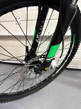 Bicicleta Mountain Bike B'Twin Rockrider 700 negro