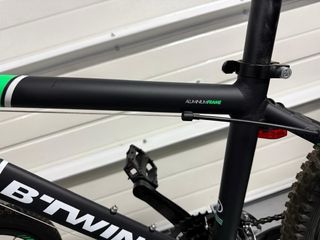 Bicicleta Mountain Bike B'Twin Rockrider 700 negro